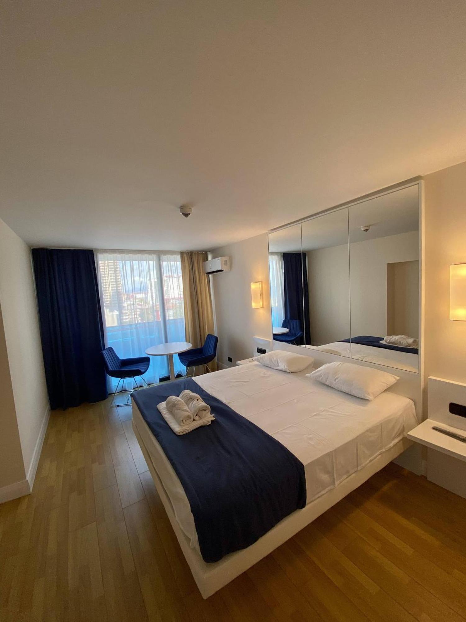 Orbi City Oasis Premium Apartment Batumi Eksteriør billede